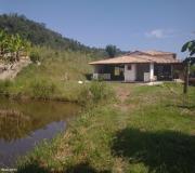 Fazenda para Venda, em Mateus Leme, bairro Azurita distrito de Mateus Leme, 3 dormitórios, 2 banheiros, 2 suítes, 2 vagas